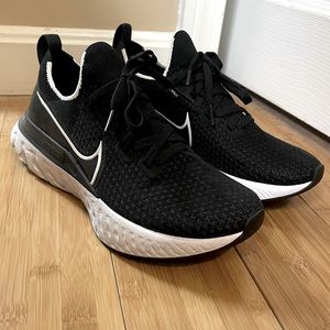 Women’s Nike React Infinity Run Flyknit - Black/White
